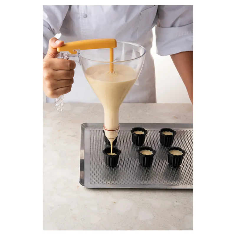 New Cerf Dellier Entonnoir gradué à piston copolyester transparent avec support et 1 douille - 0,75 L