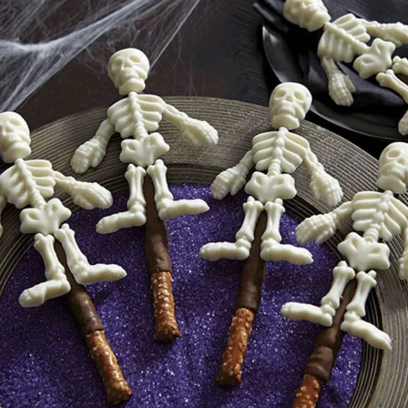 Sale Cerf Dellier Moule bonbon Squelettes Wilton