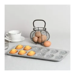 Cerf Dellier Plaque à 12 madeleines en fer blanc Gobel