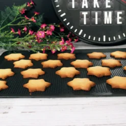 Cerf Dellier Plaque pâtisserie perforée alu anti-adhérente 40 x 30 cm